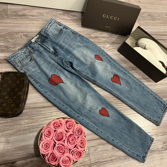 Trendy moms 😍💐❤️🌸❤️‍🔥 - Picture 1 of 5